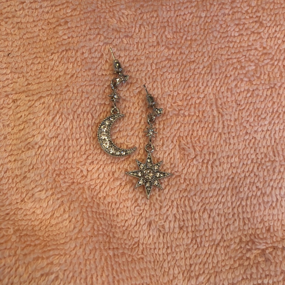 NWOT Moon & Star Earrings - Picture 5 of 5